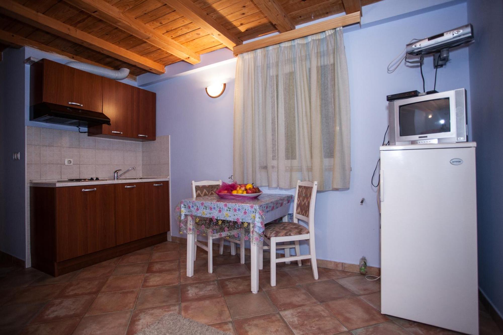 Apartments Agava-Mirjana โอมิช ห้อง รูปภาพ